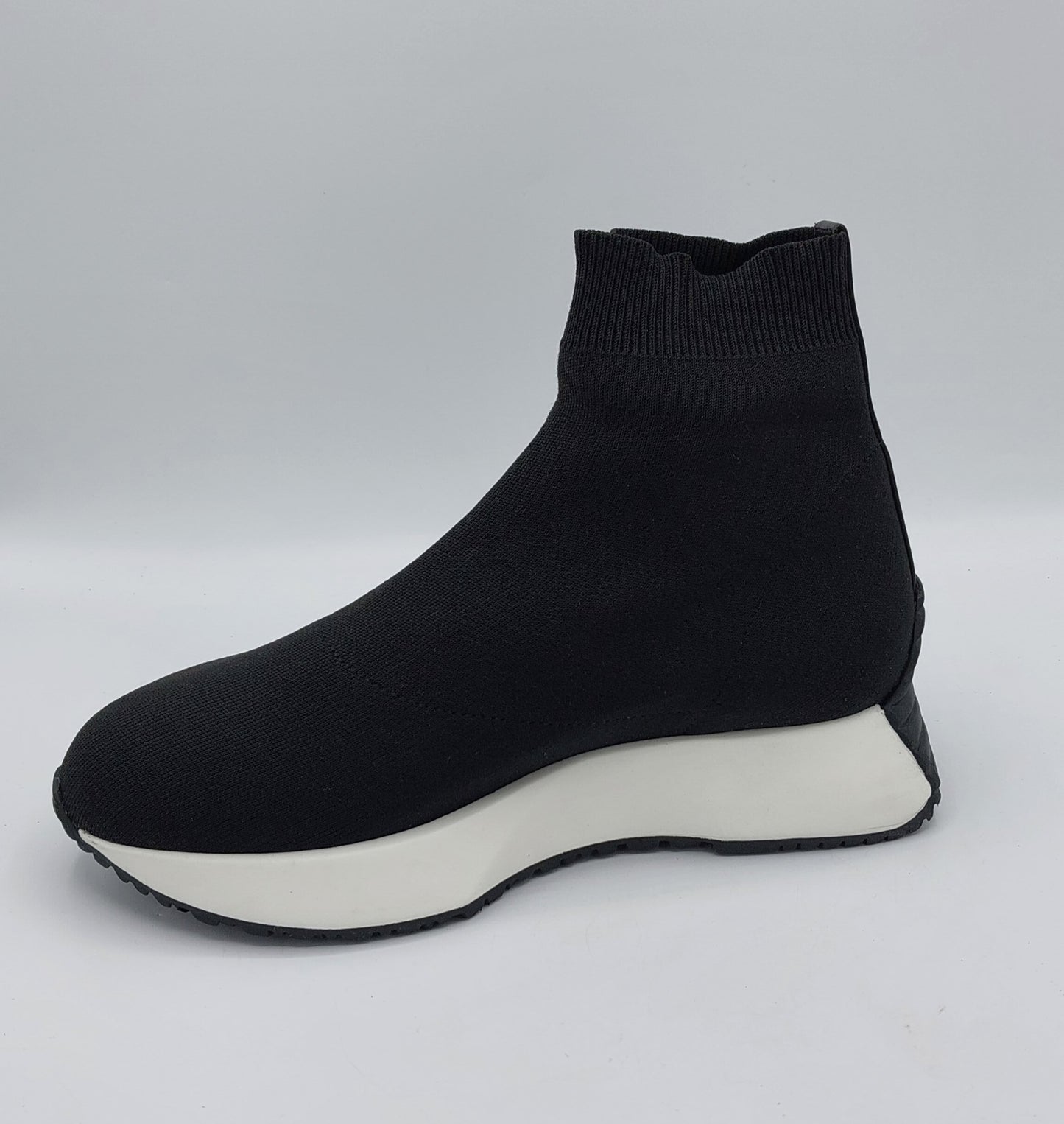 Gio+ Scarpa elasticizzata nera