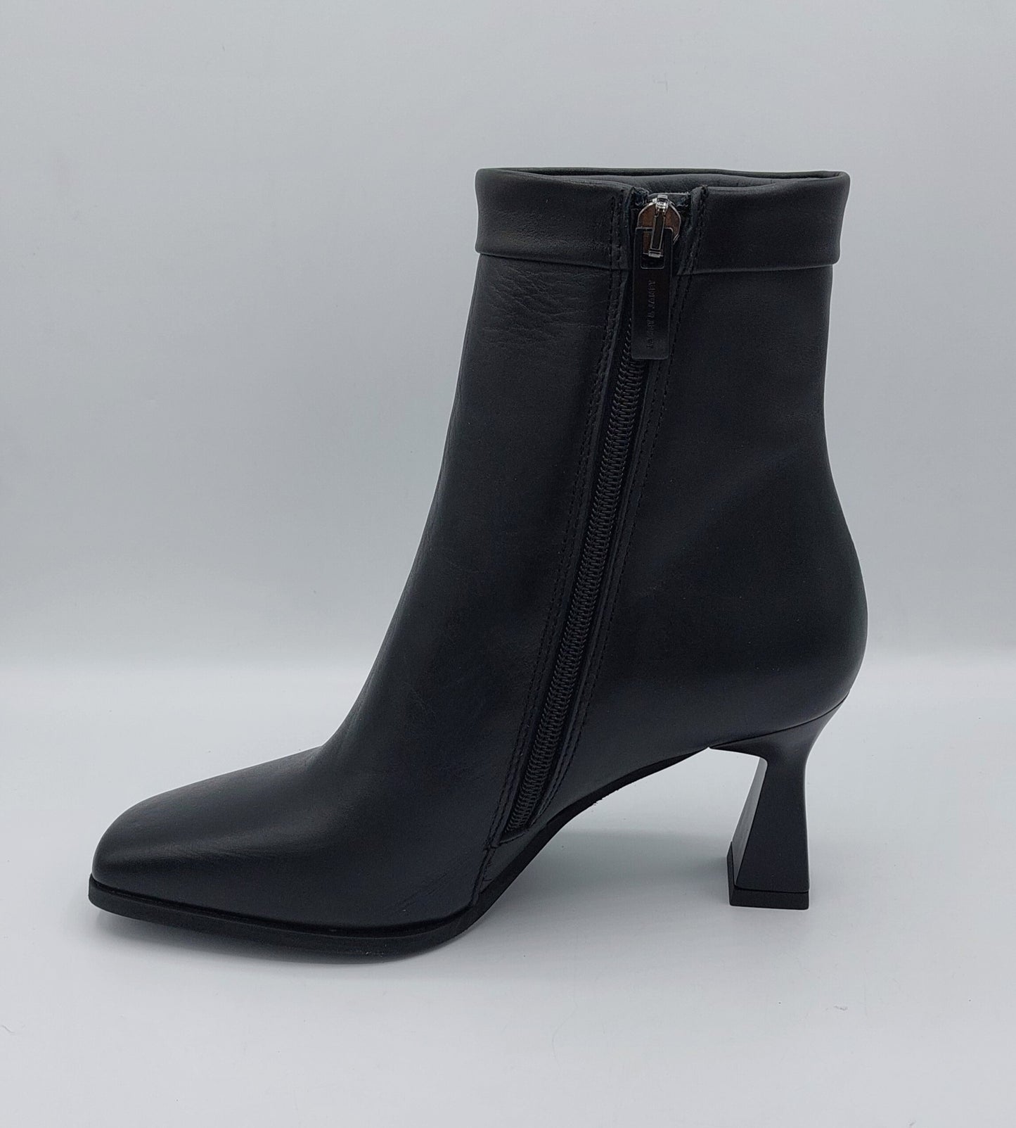 Janet &Janet stivaletto pelle nera