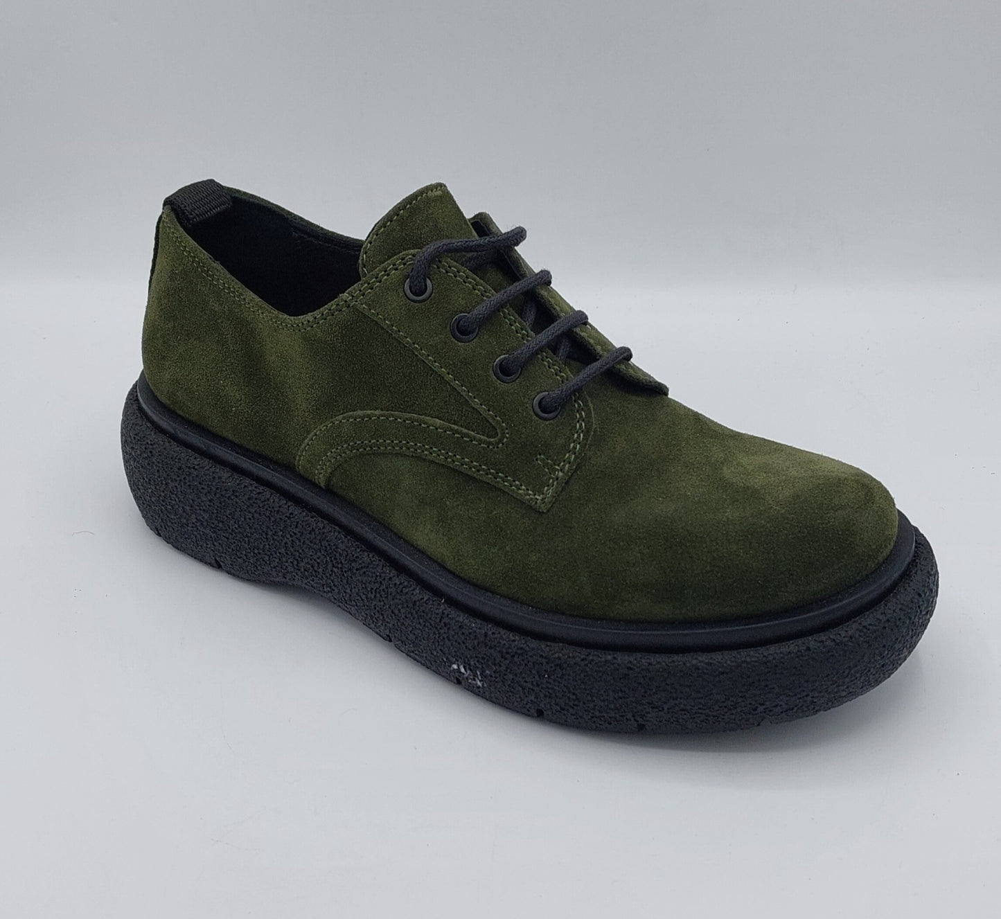 Carmens scarpa allacciata verde