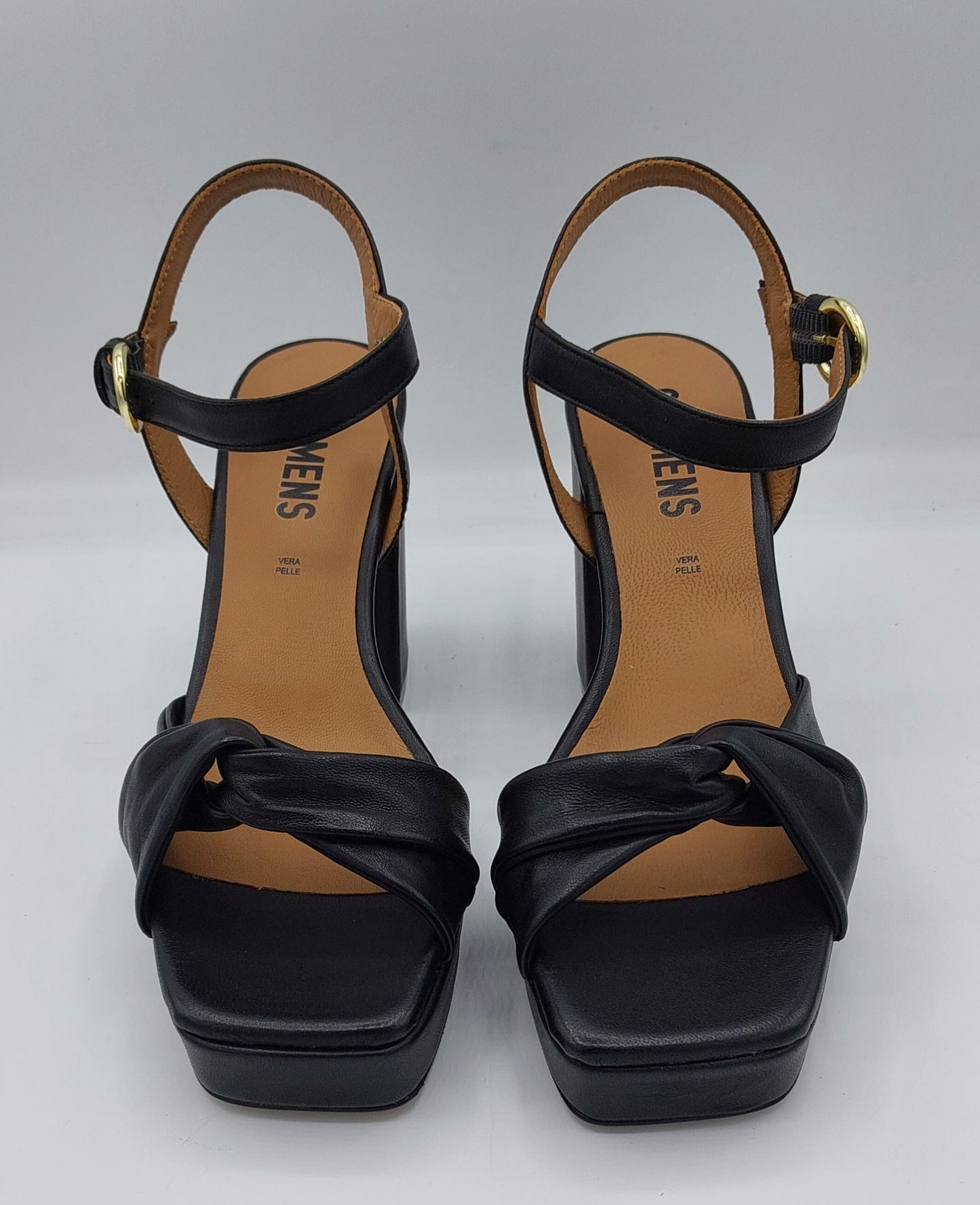 Carmens sandalo in pelle nera