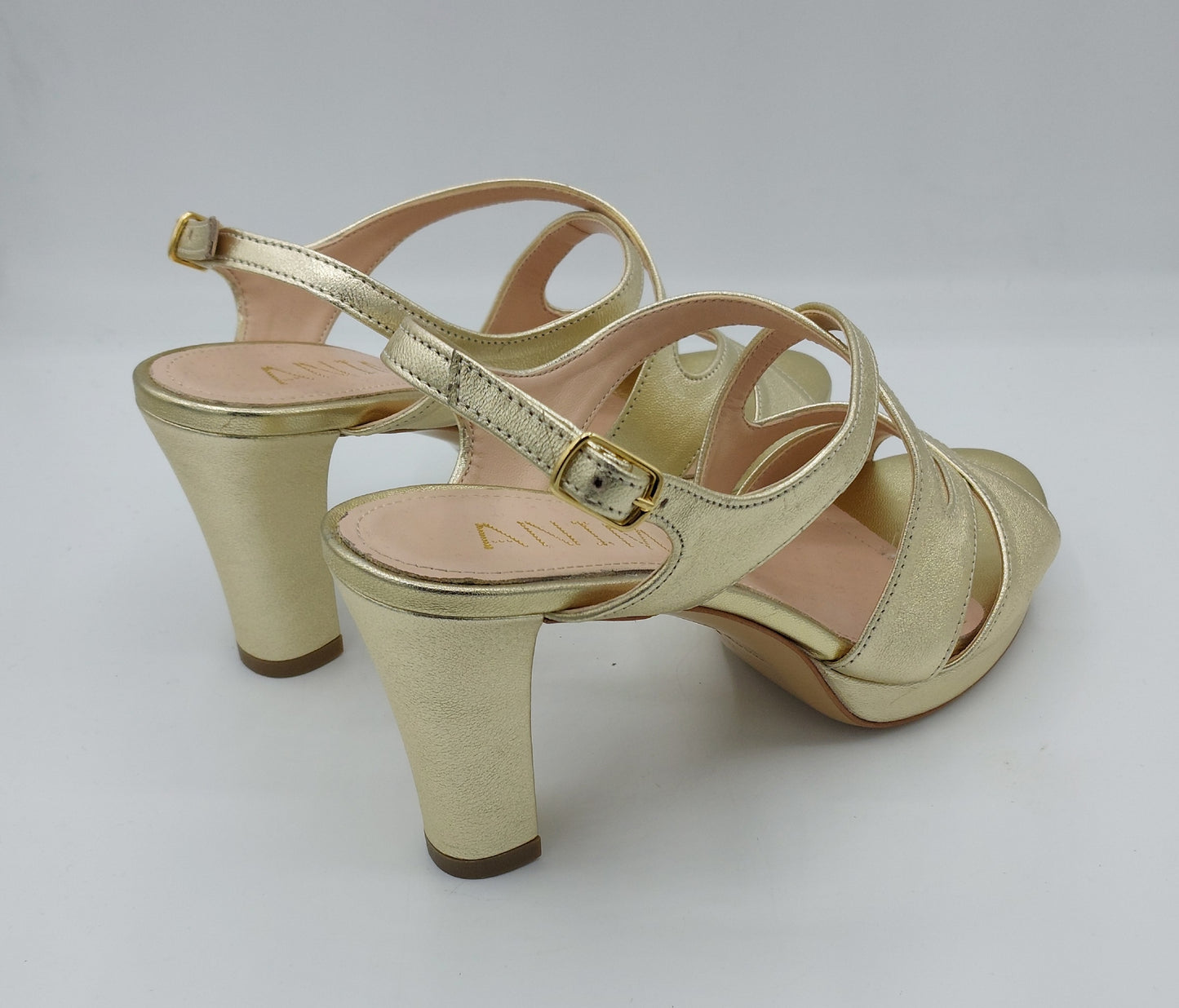 Anima sandalo platino