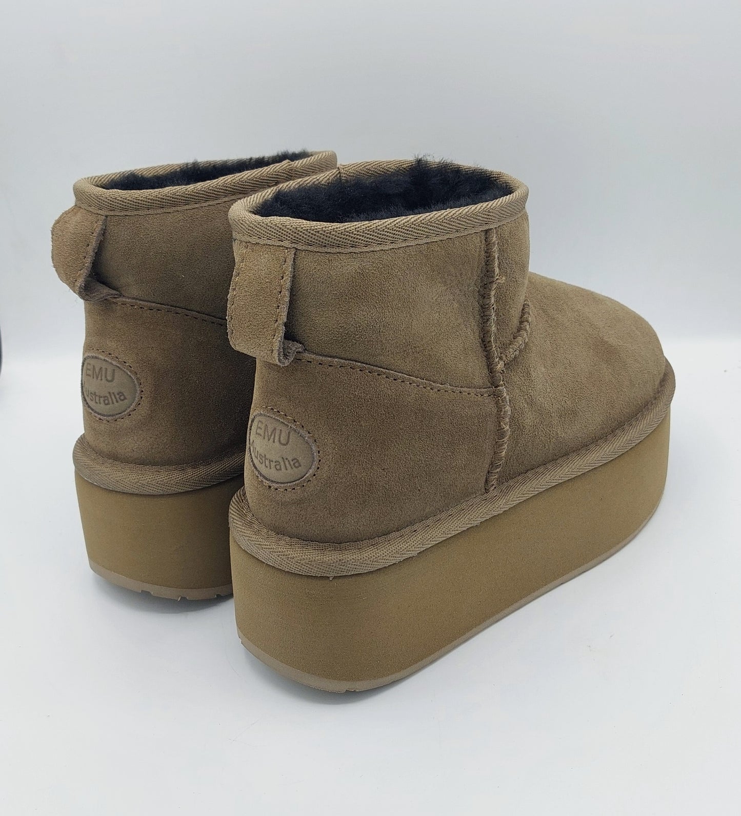 Plateforme Emu taupe foncé
