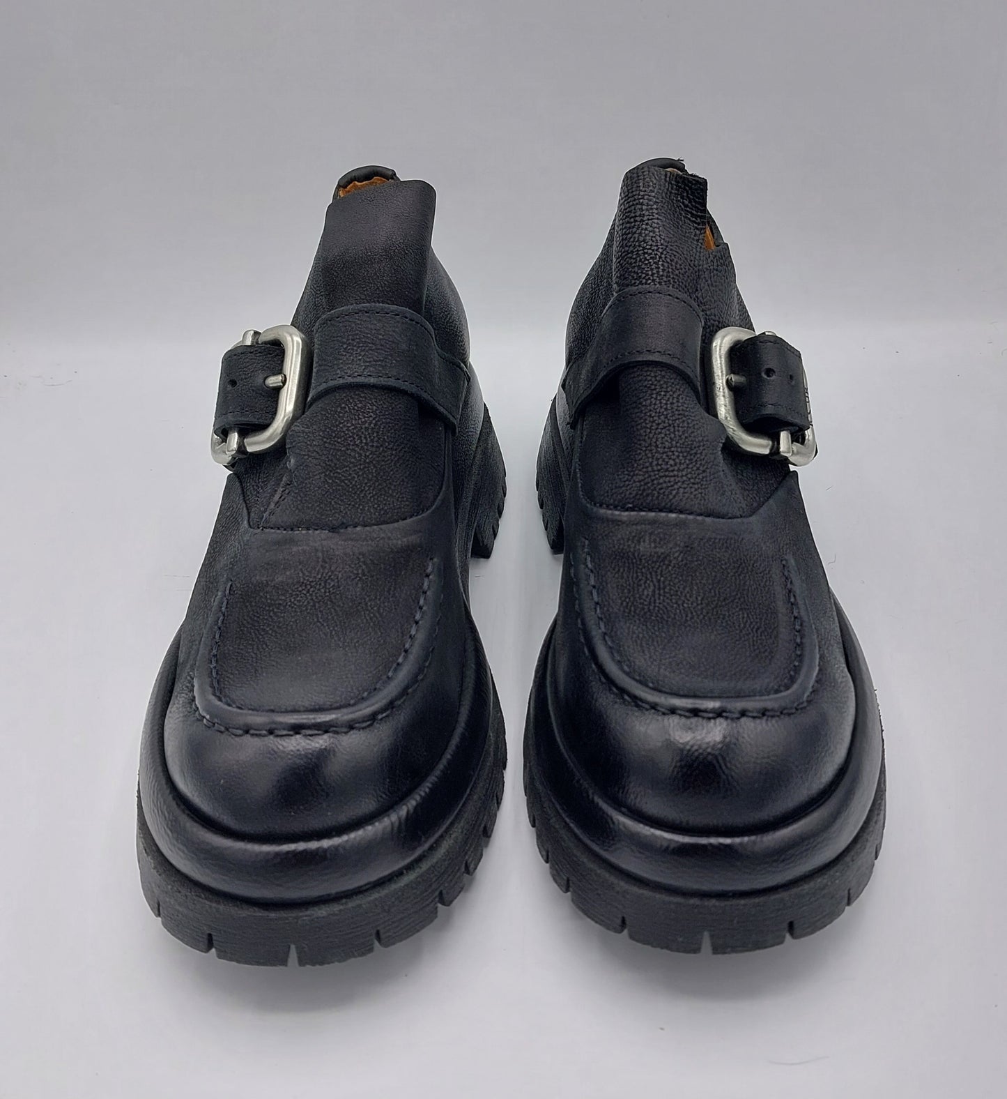 Chaussure AS98 en cuir noir avec boucle