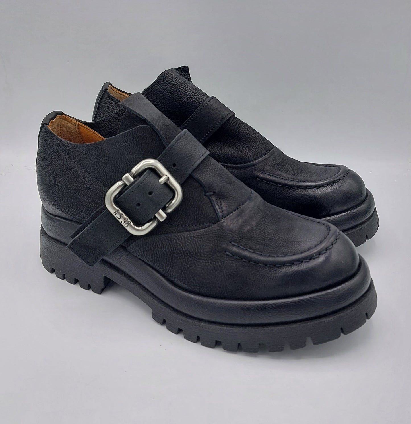 Chaussure AS98 en cuir noir avec boucle