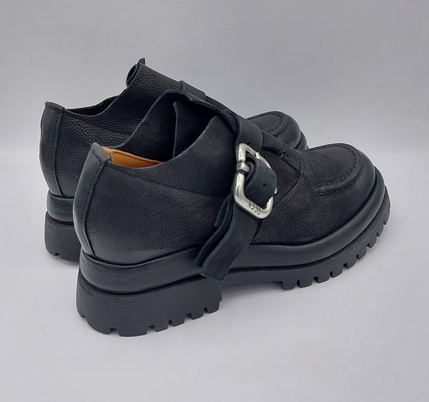Chaussure AS98 en cuir noir avec boucle
