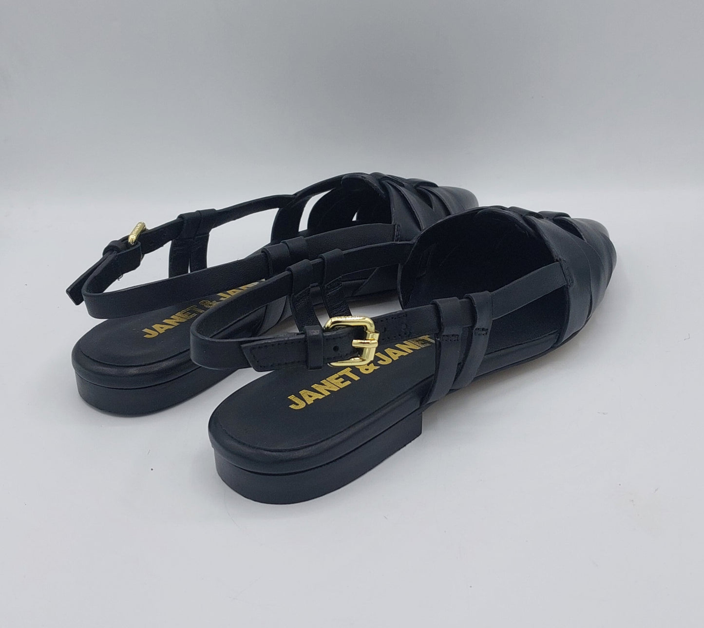 Janet e Janet chanel in pelle nera intecciata