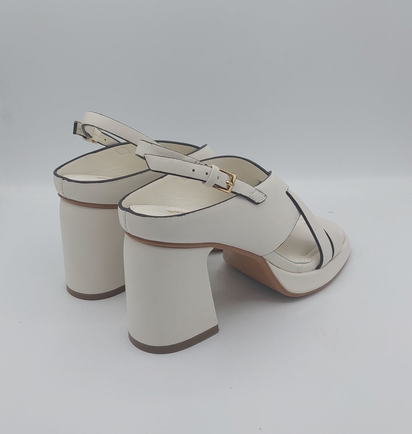Bruno Premi sandalo in pelle bianco