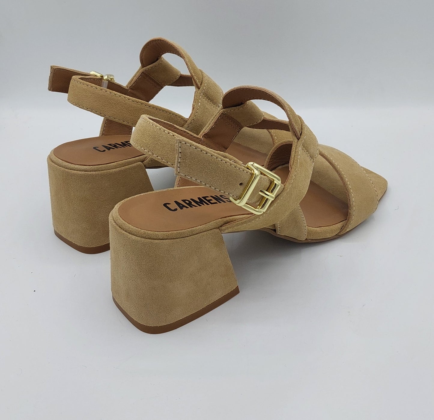 Carmens sandalo in camoscio beige