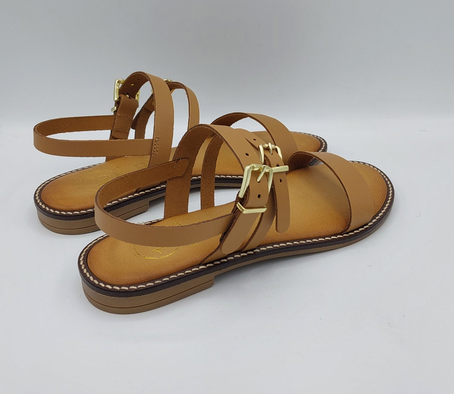 18+ sandalo cuoio con fibbie oro