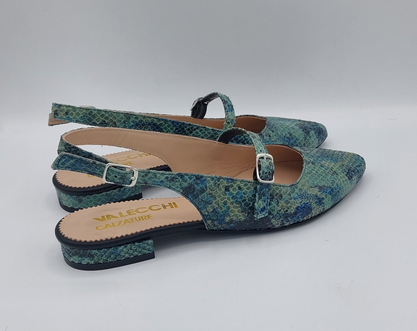 Chanel artigianale turchese