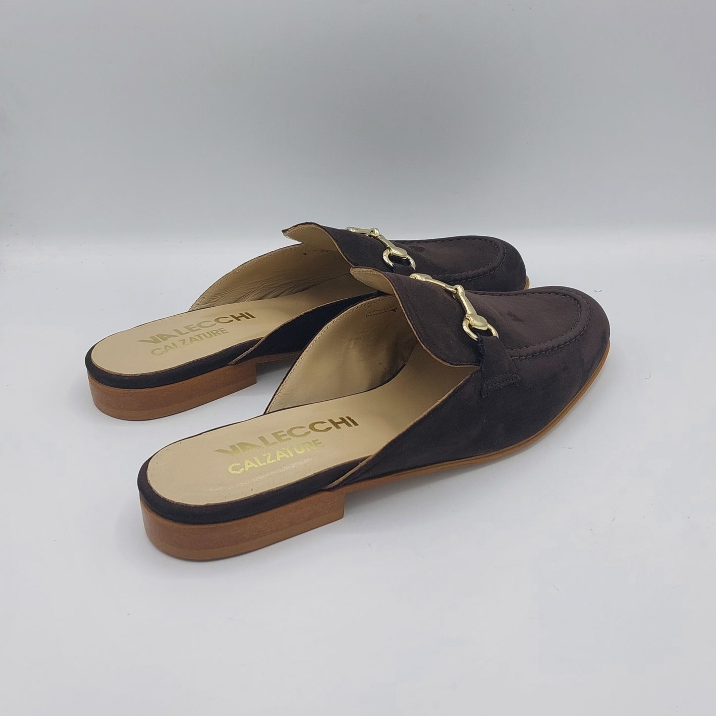 Sabot camoscio T.moro con staffa oro