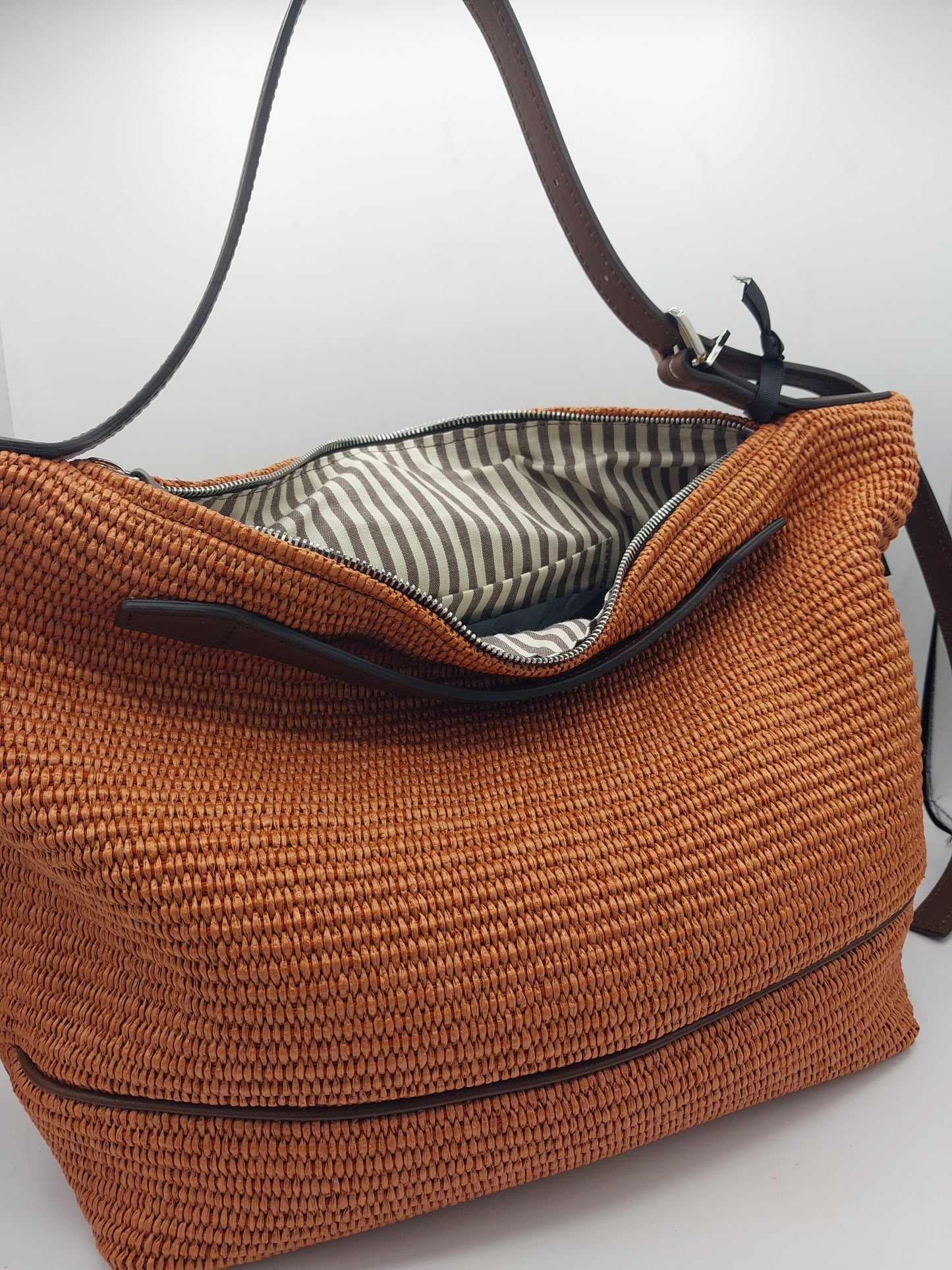 Ĥags borsa in raffia arancio