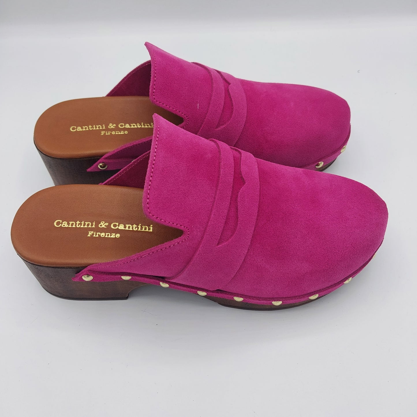 Cantini & Cantini clog in fuchsia suede