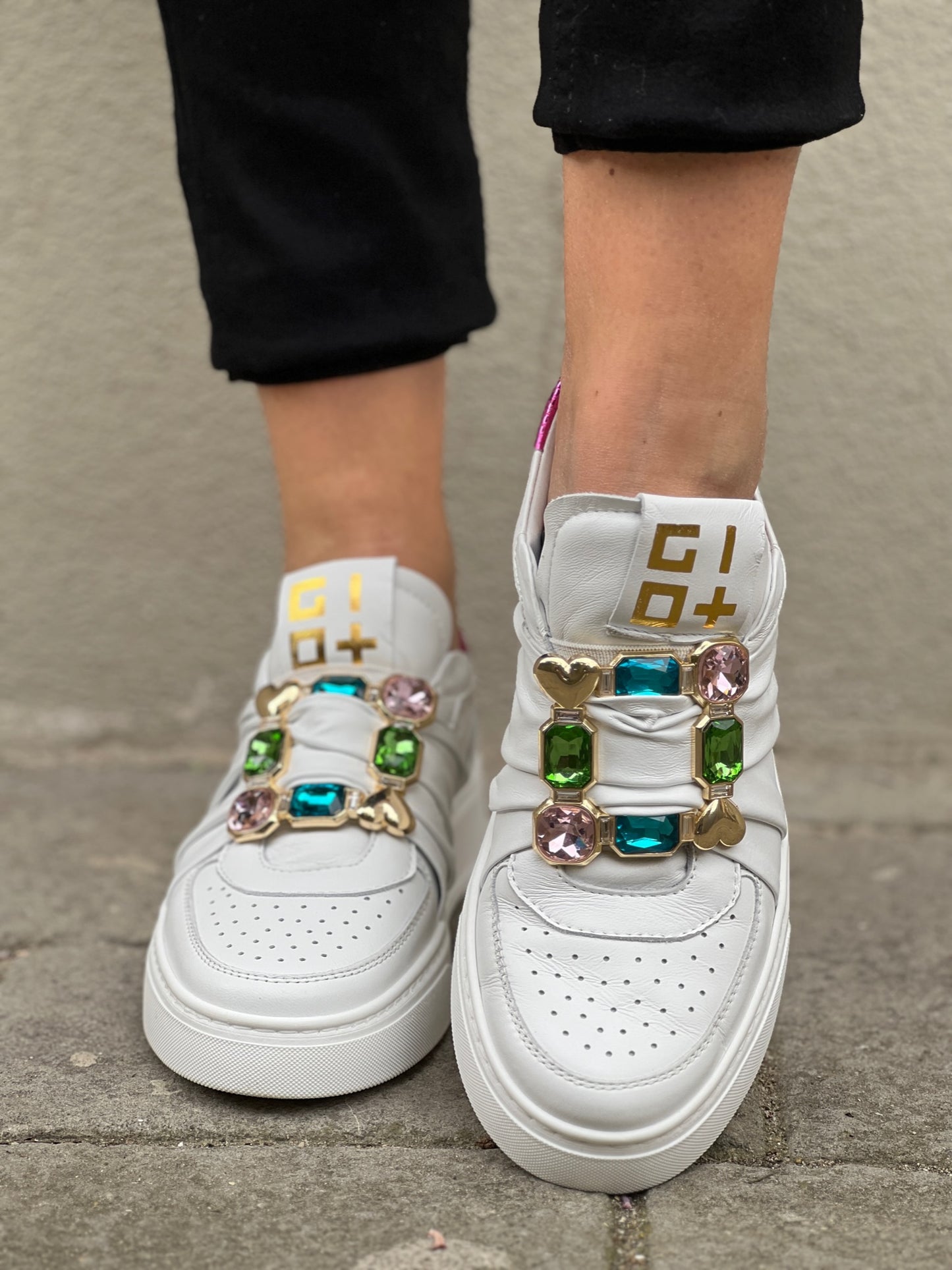 Sneakers GIO+ pelle bianca con applicazioni