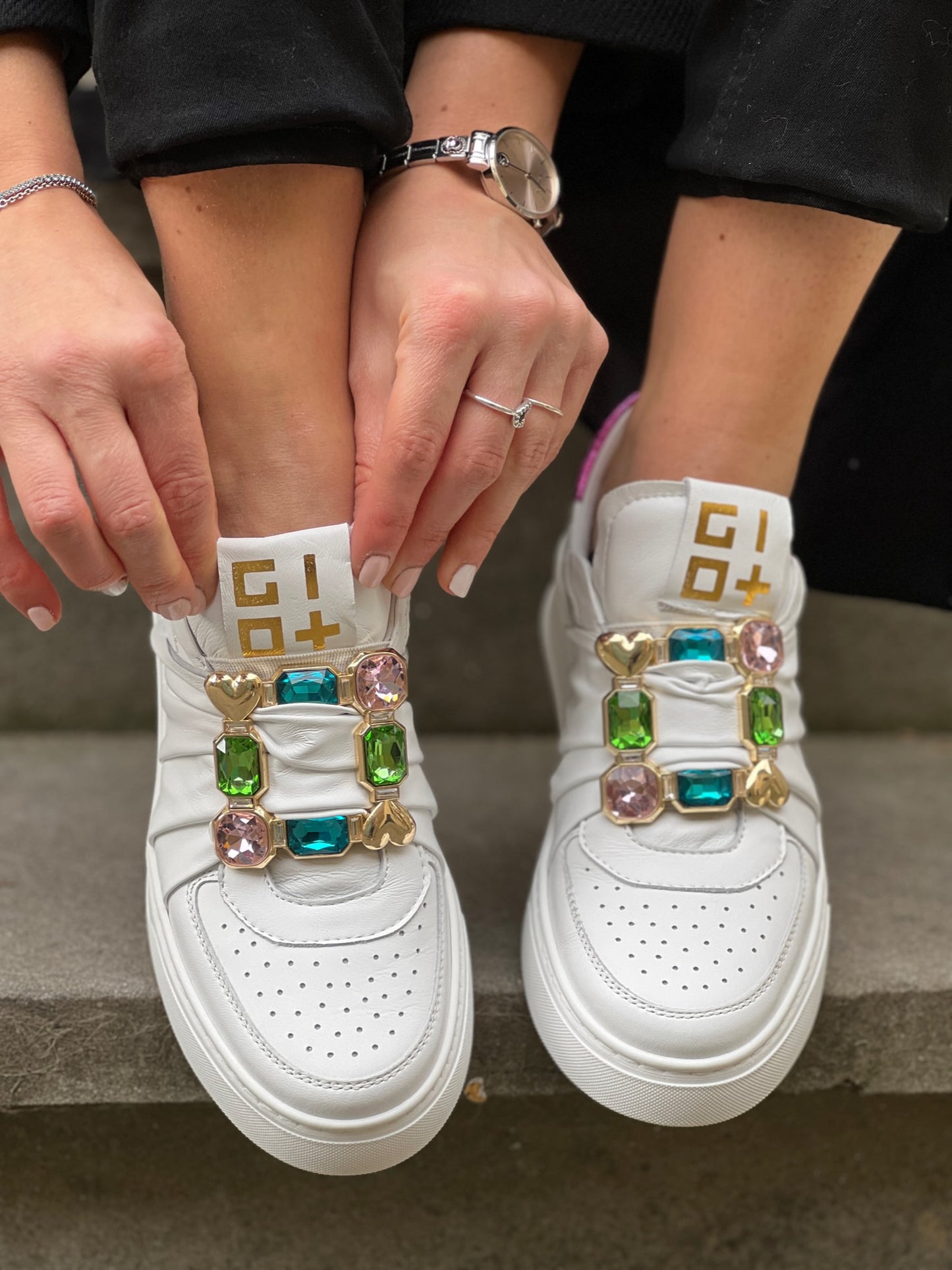 Sneakers GIO+ pelle bianca con applicazioni