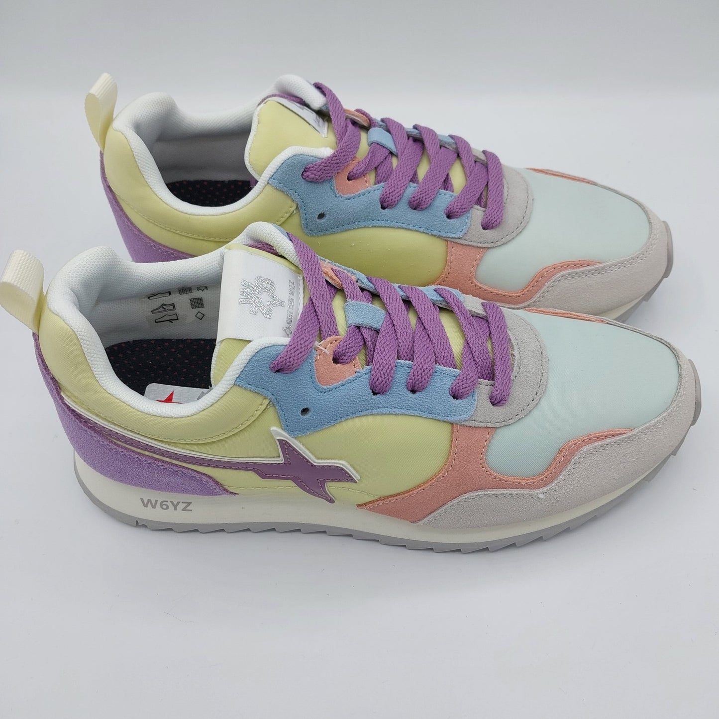Sneakers Wizz colori pastello