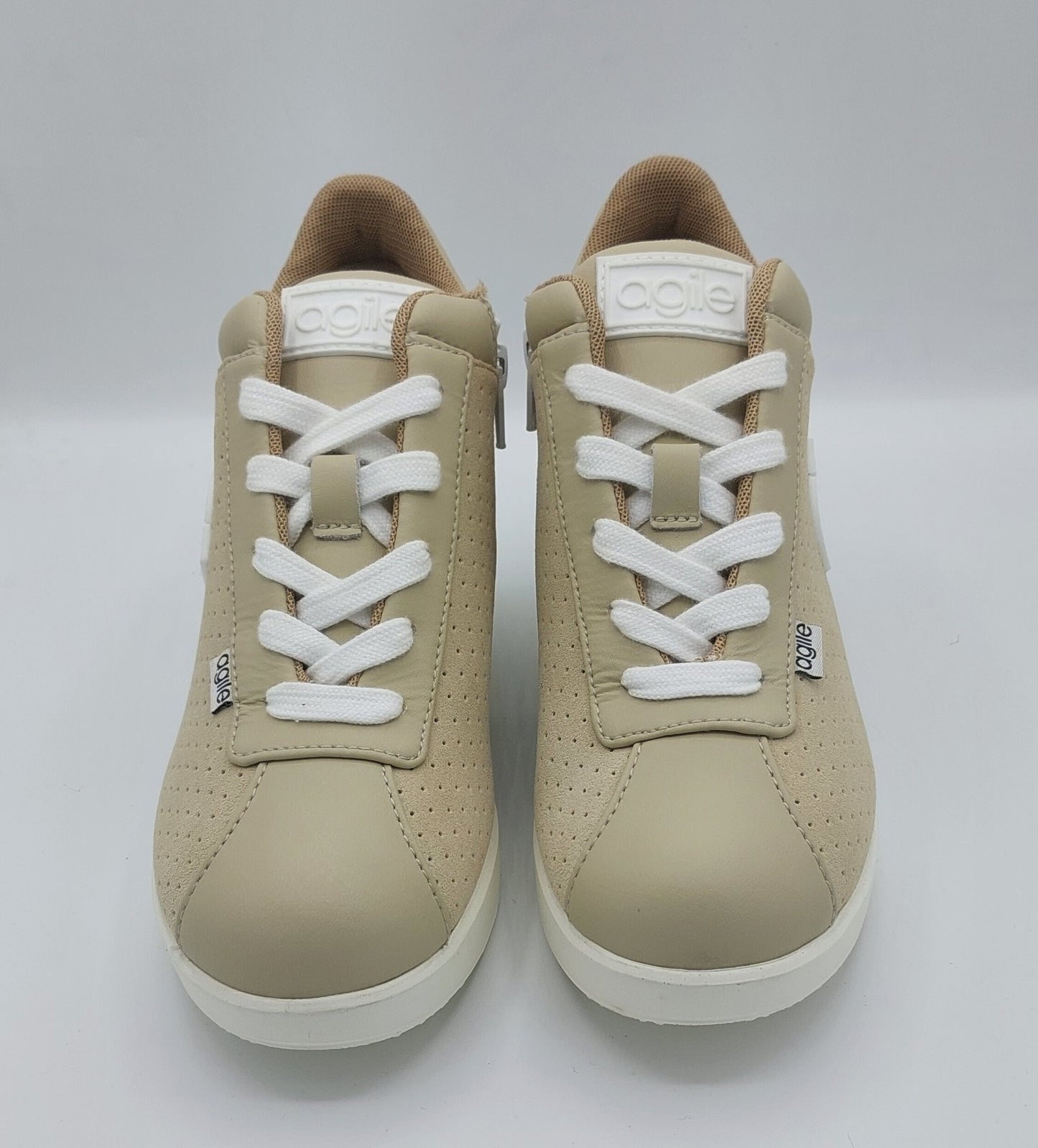 Rucoline agile scarpa camoscio forato beige