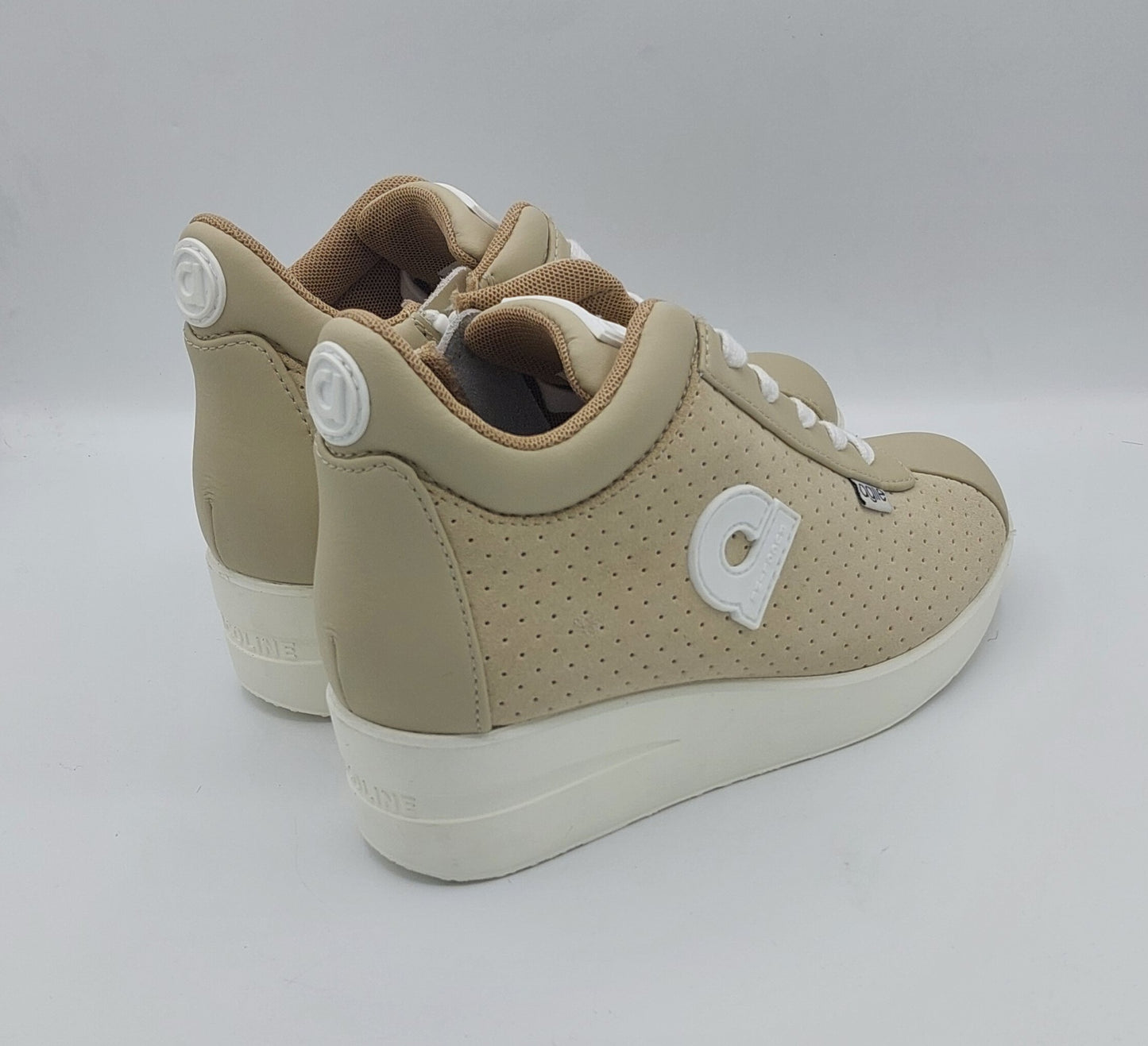 Rucoline agile scarpa camoscio forato beige