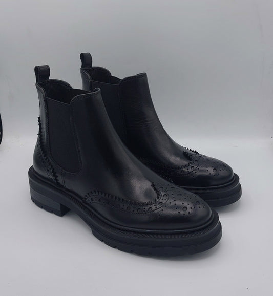 Carmens beatles donna pelle nera