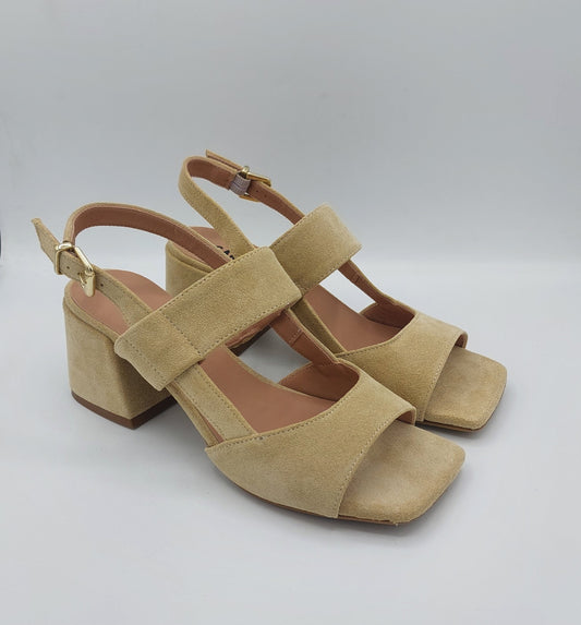 Carmens sandalo camoscio beige