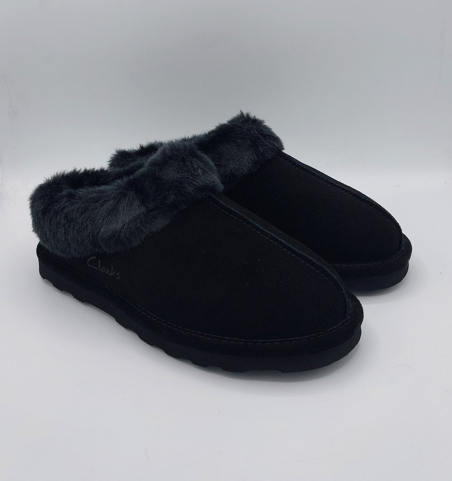 Clarks sabot pelliccia  camoscio nero