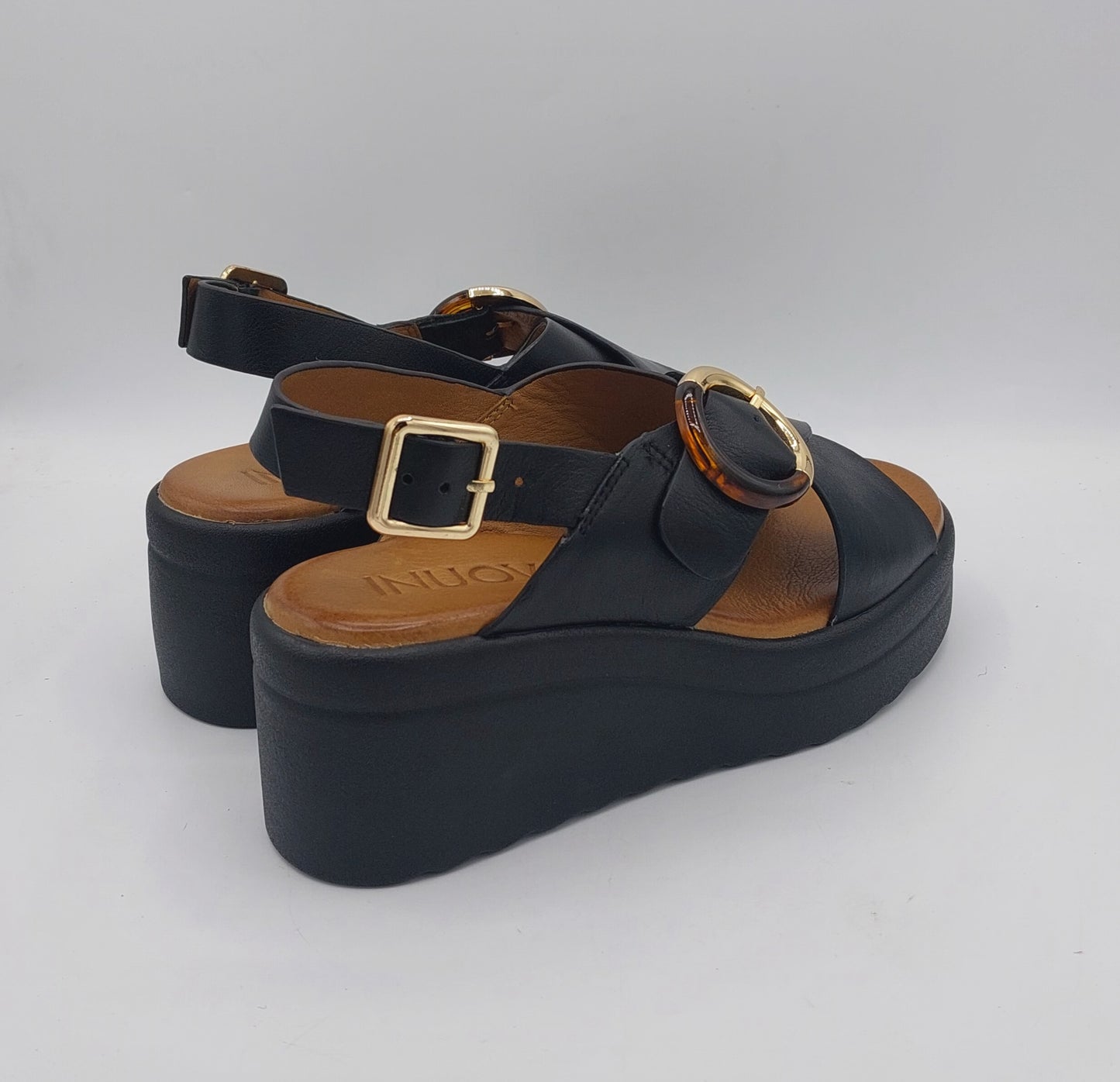 Inuovo sandalo incrocio nero