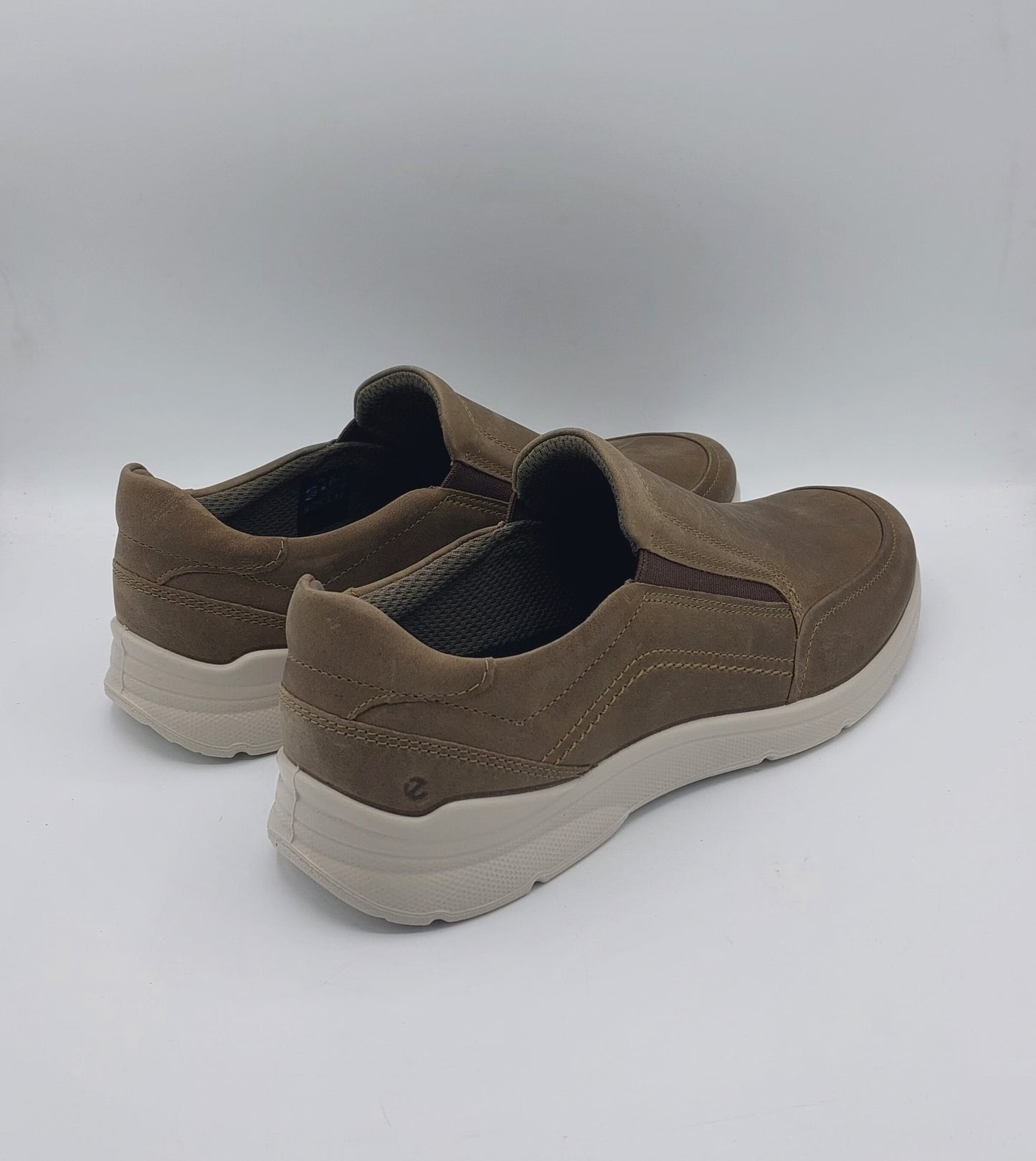 Ecco scarpa uomo senza lacci