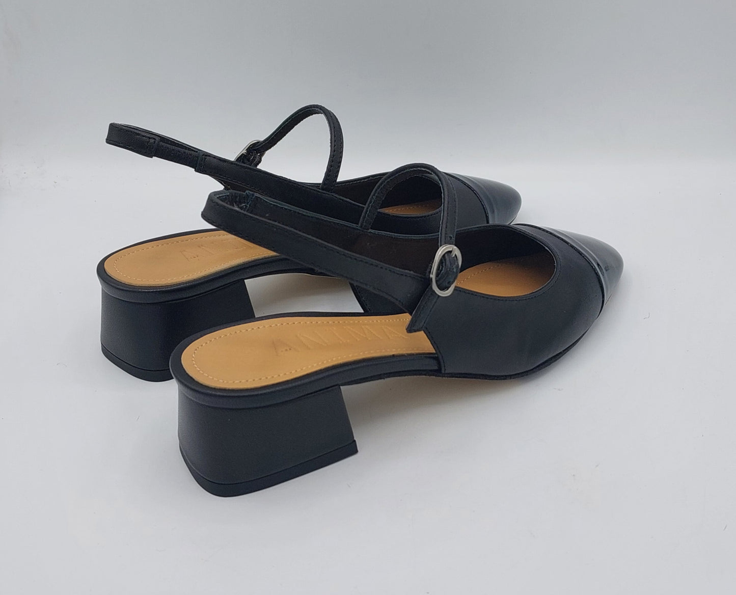 Anima scarpa chanel nera