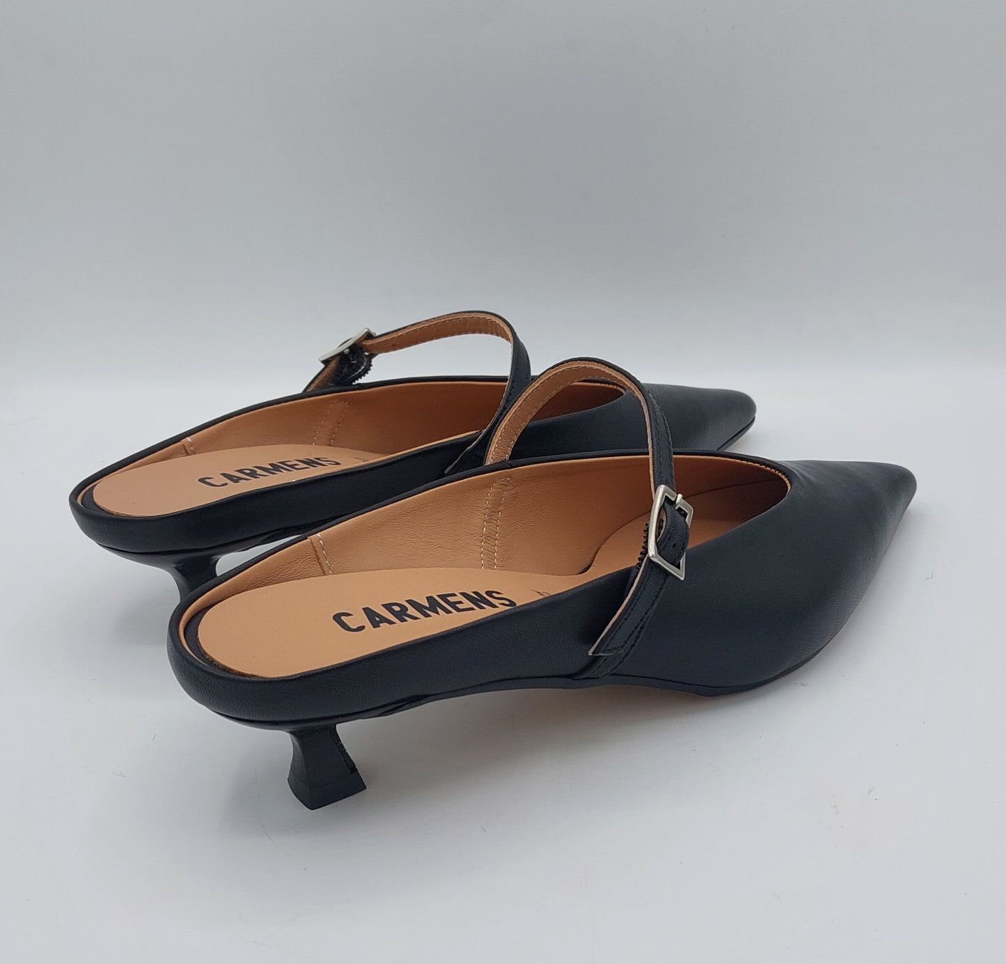 Carmens sabot in pelle nera