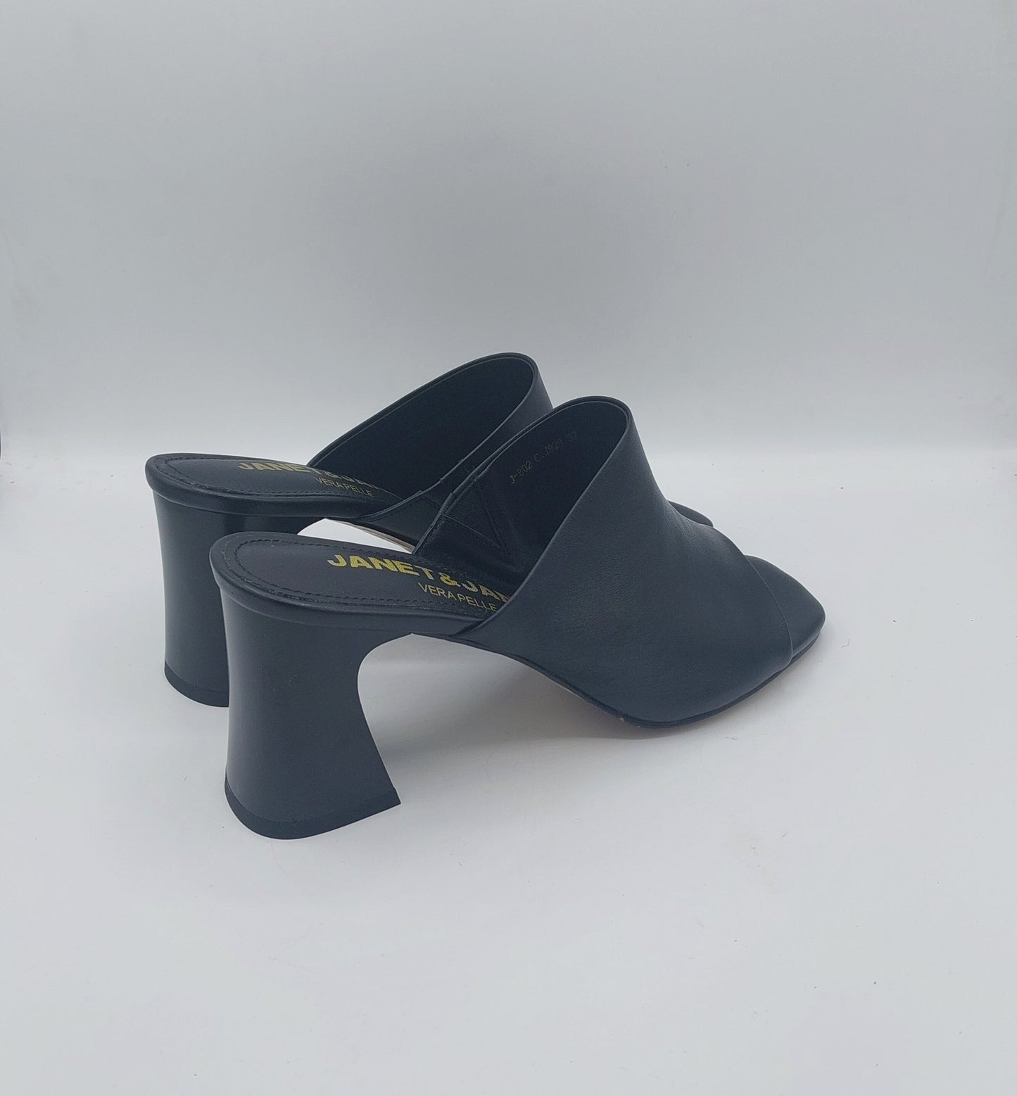 Janet e Janet ciabatta con tacco in pelle nera