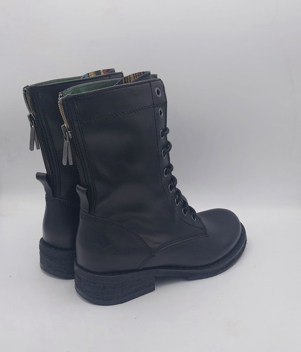 Felmini anfibio donna pelle nera
