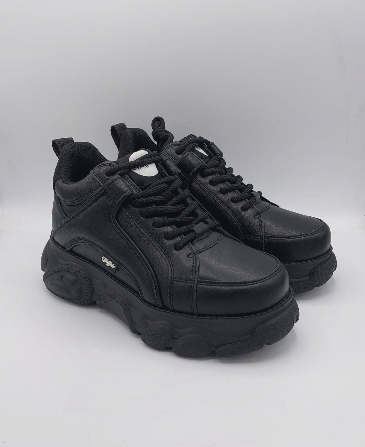 Buffalo sneakers nera suola bassa
