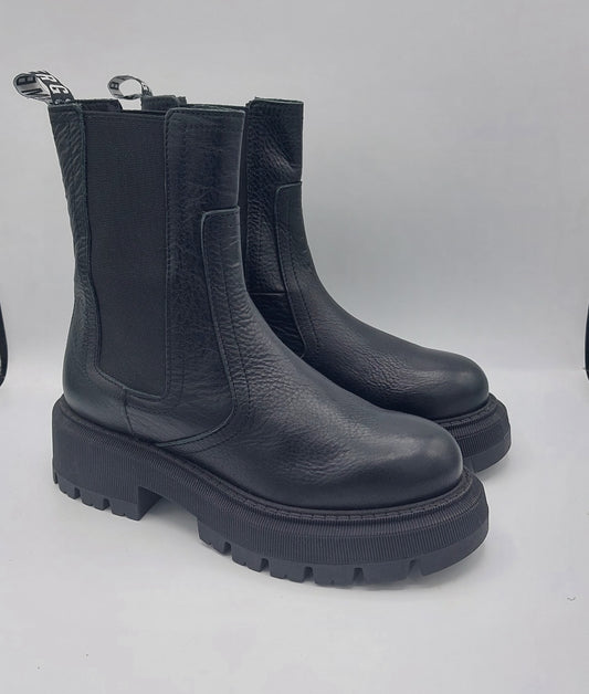 Bikkembergs betols in pelle nera