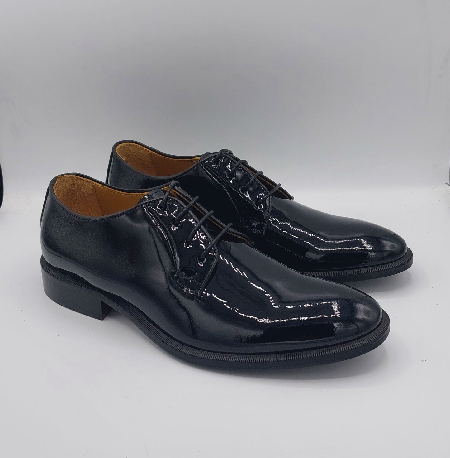 Lord Douglas scarpa allacciata in pelle nera vernice