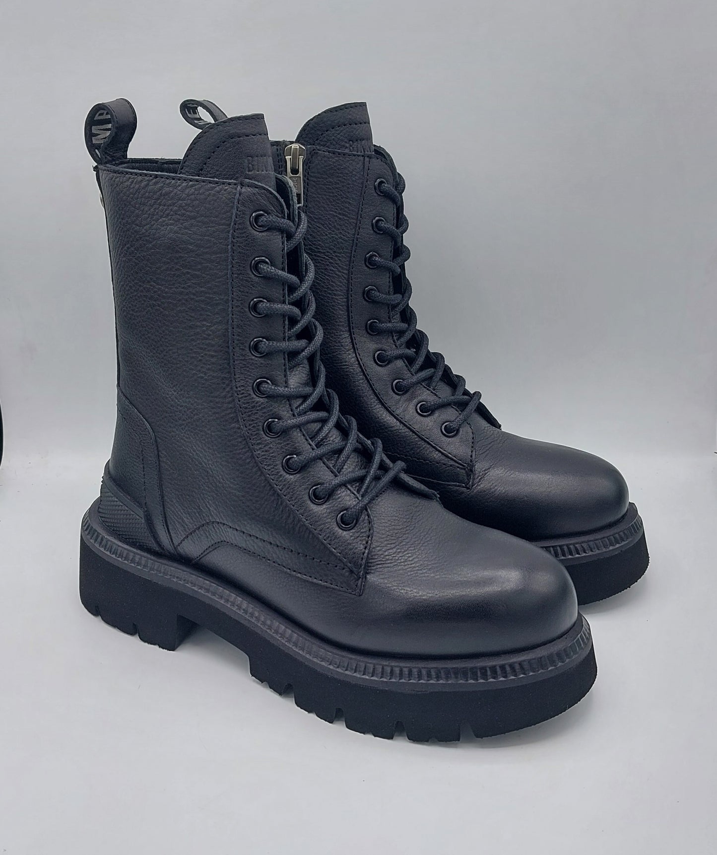 Bikkembergs anfibio donna in pelle nera con flat