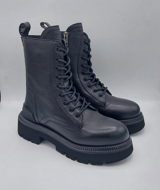 Bikkembergs anfibio donna in pelle nera con flat