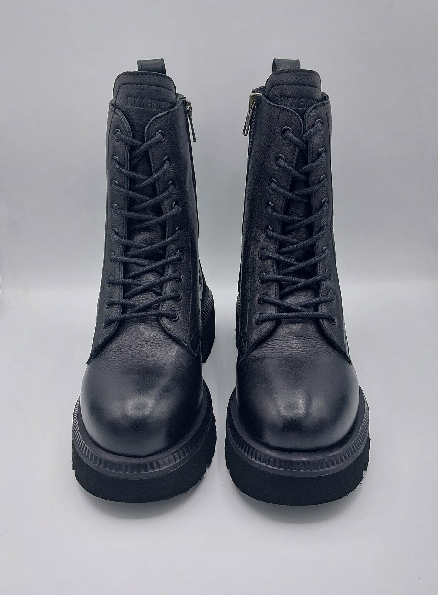 Bikkembergs anfibio donna in pelle nera con flat