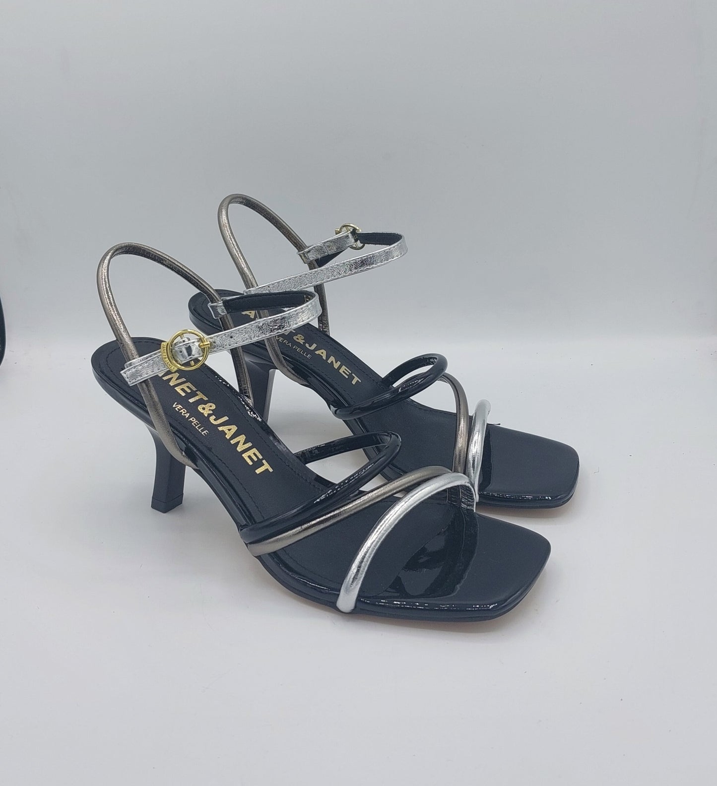 Janet e Janet sandalo in pelle nero,argento