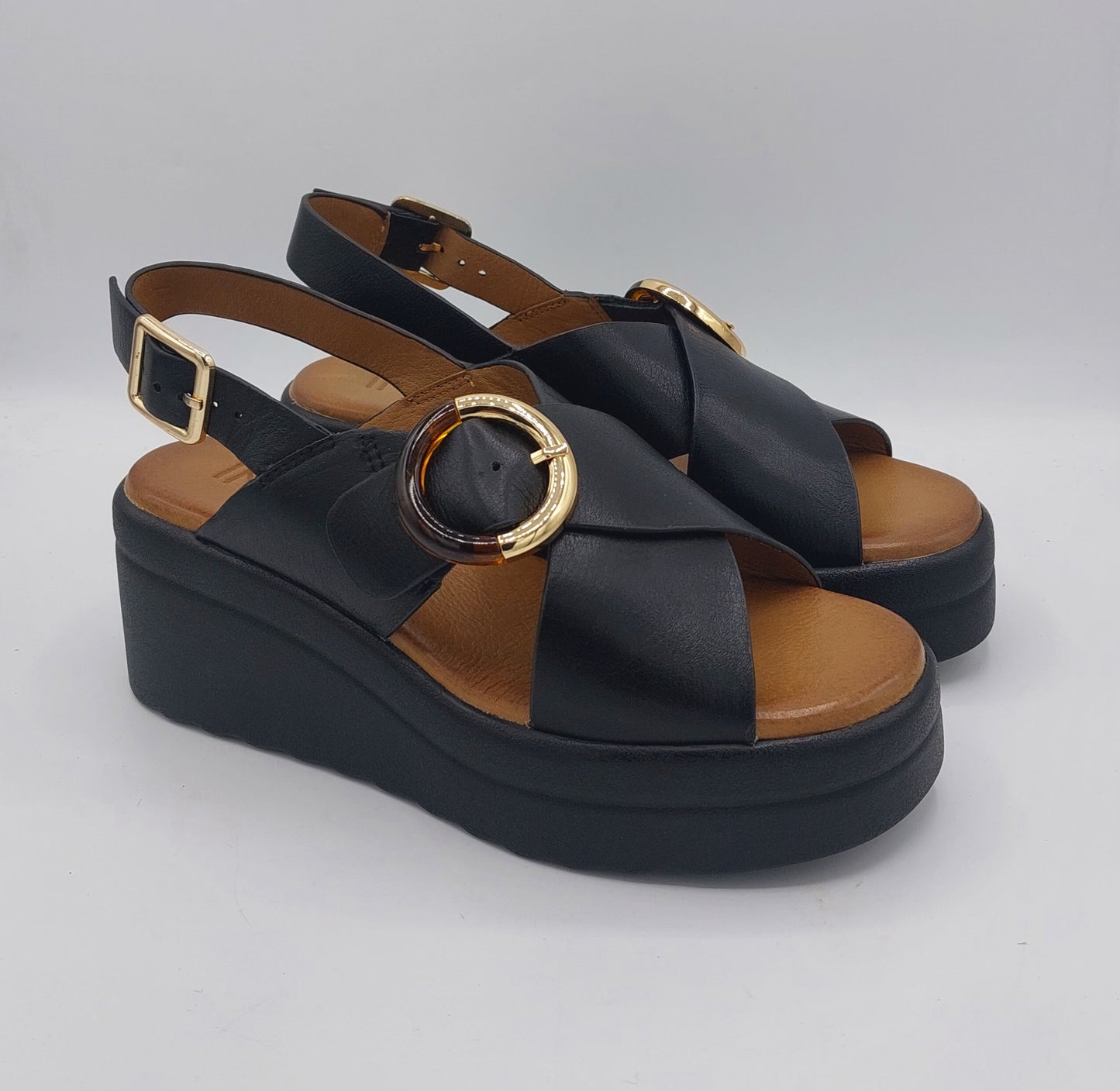 Inuovo sandalo incrocio nero