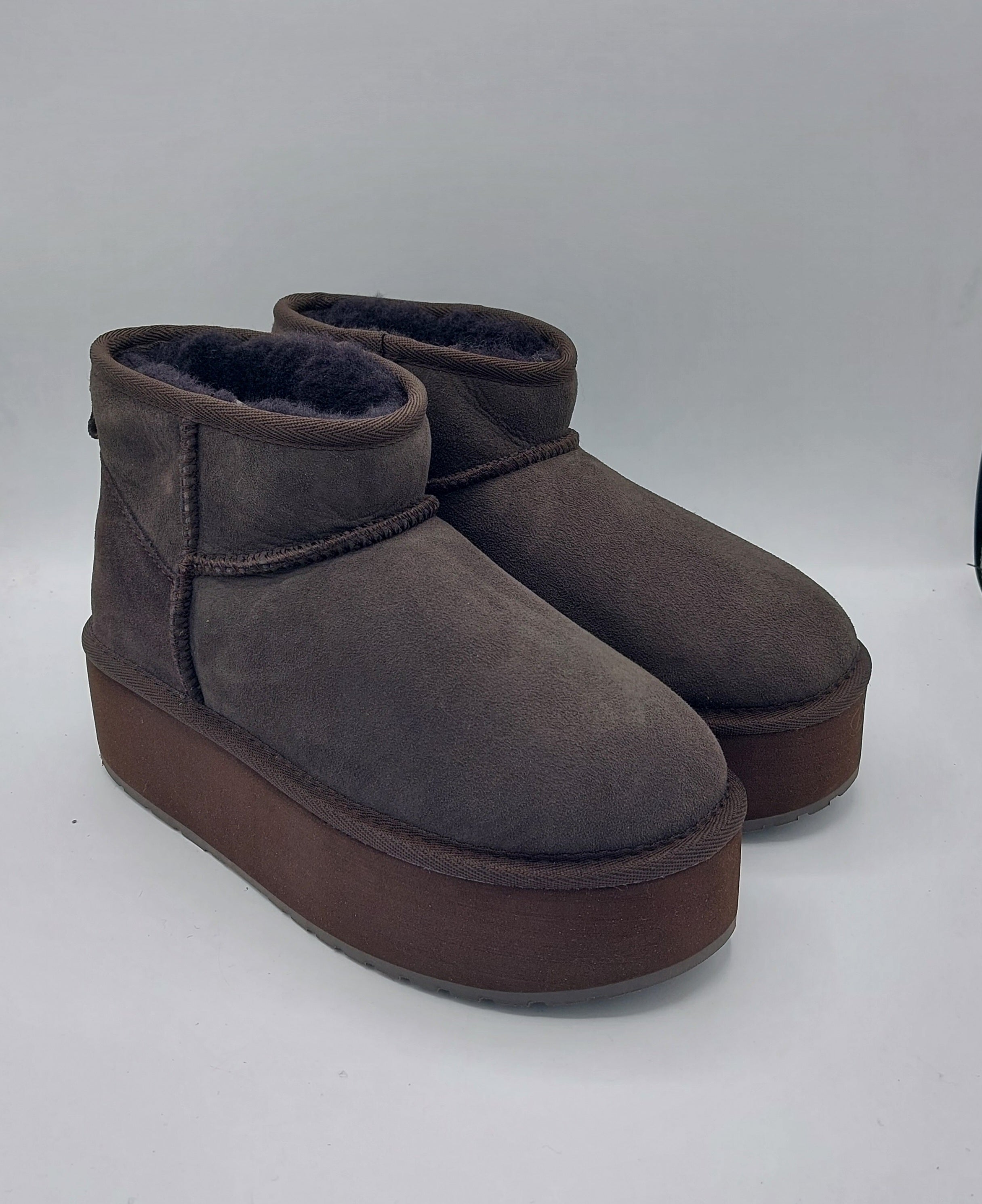 Emu color cioccolato con flat – Valecchi Calzature
