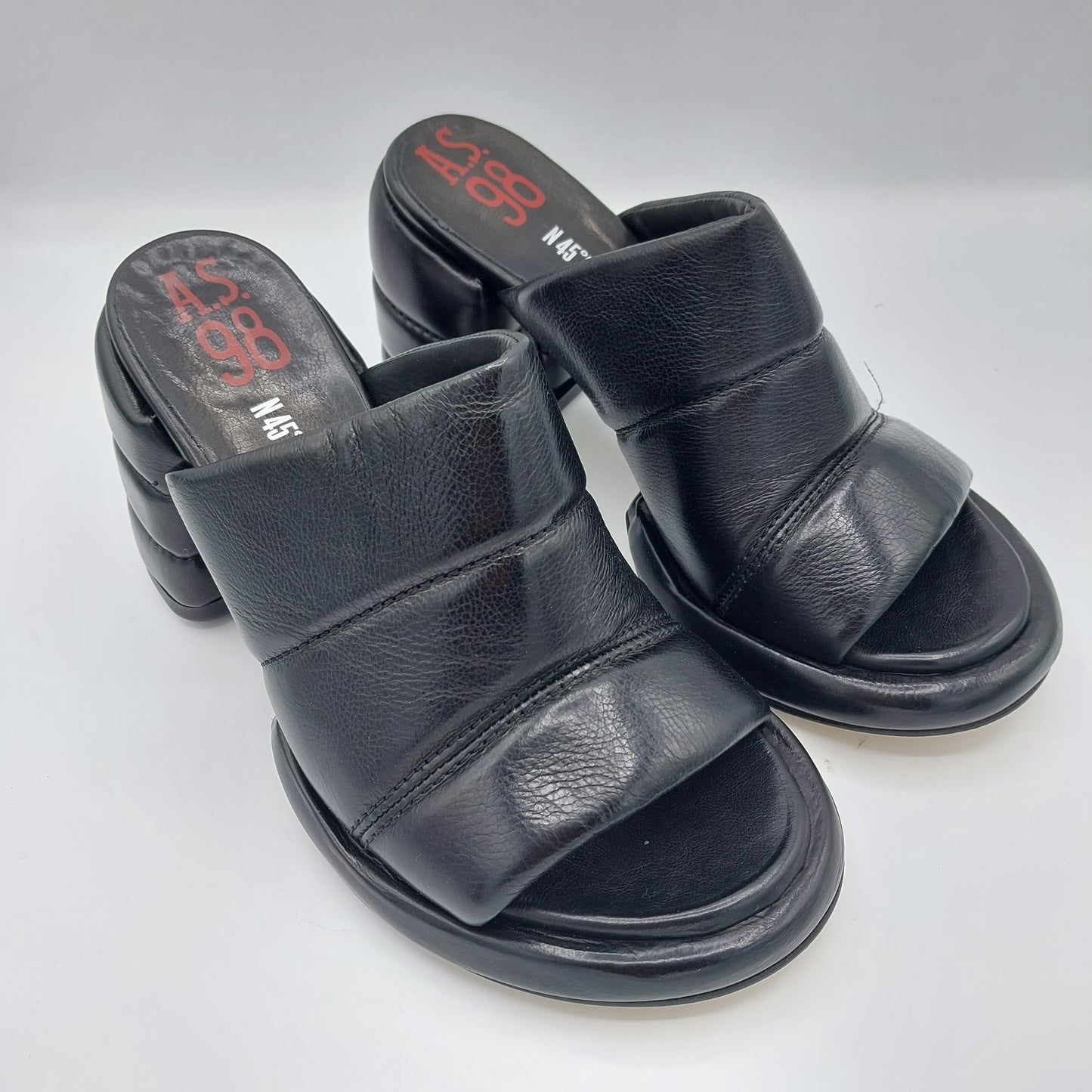 AS98 black slipper with heel