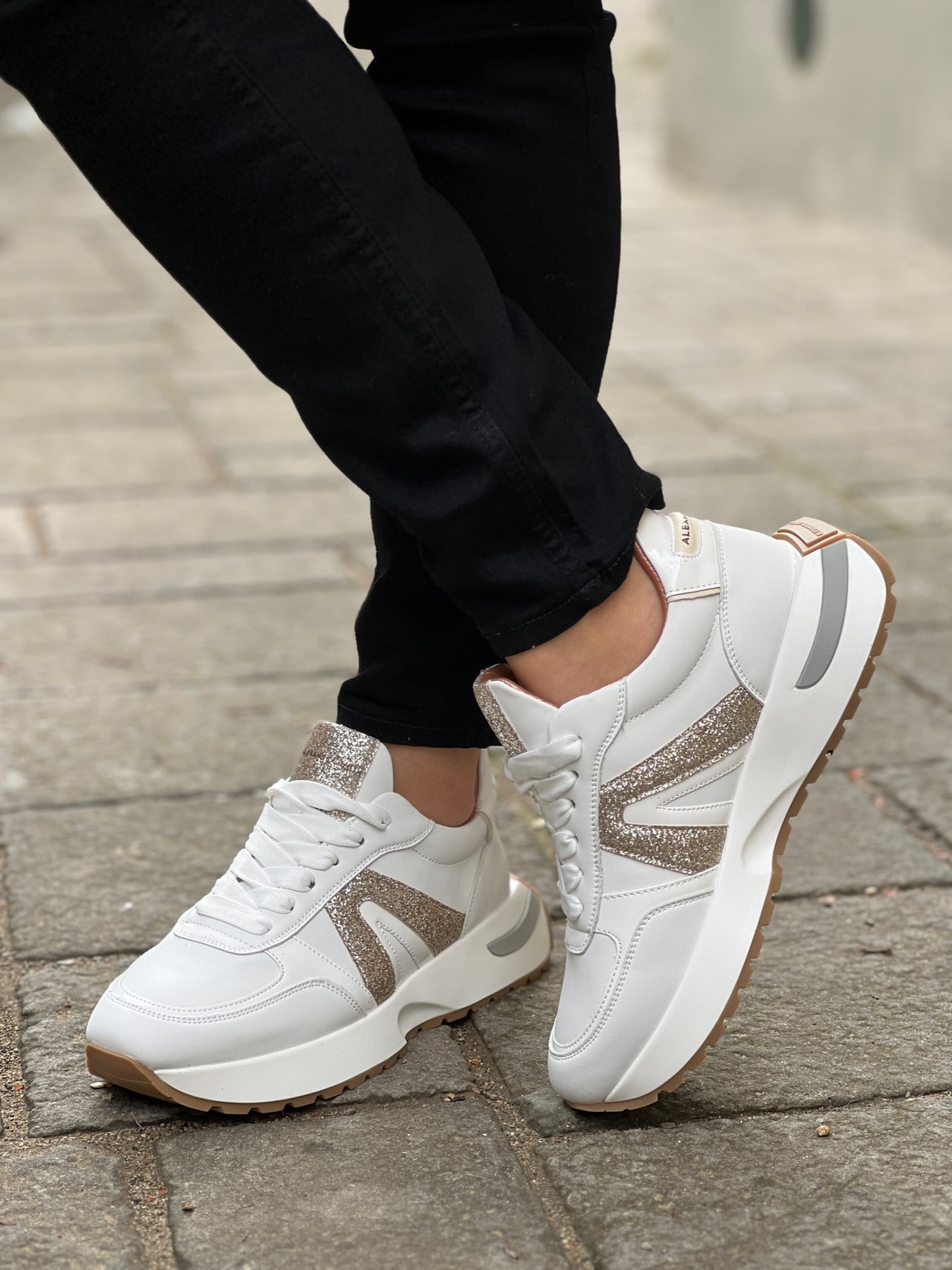 White and gold Alexander Smith sneakers